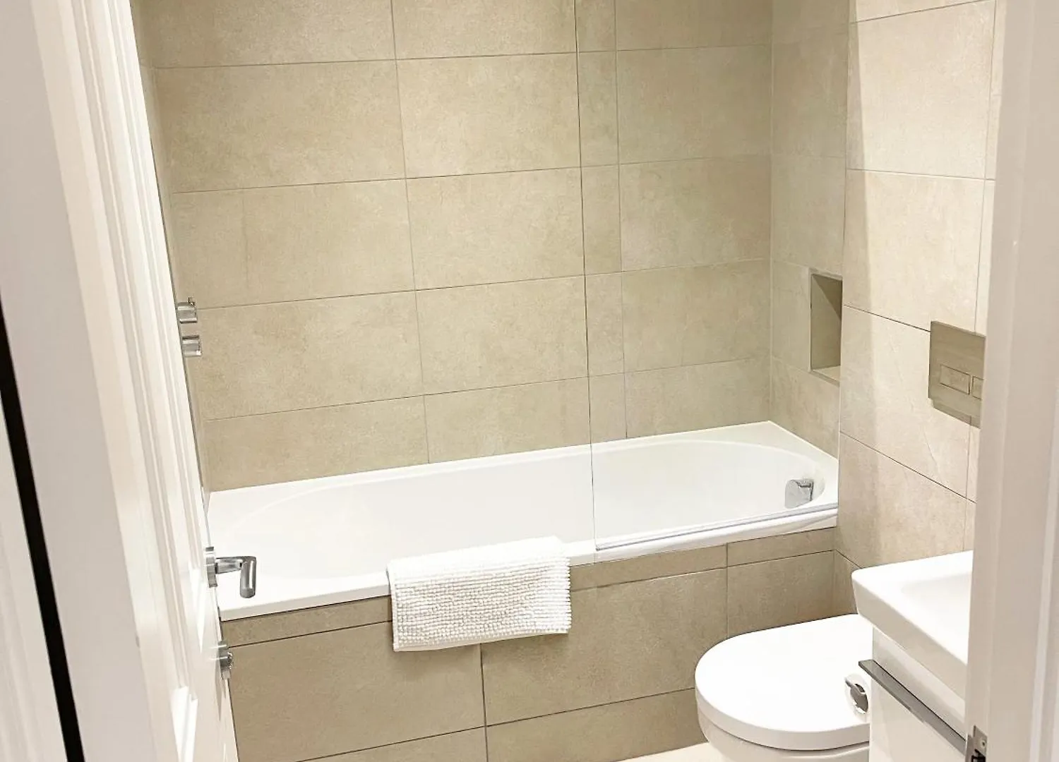 Vila Character Filled Courtyard Escape Harrogate